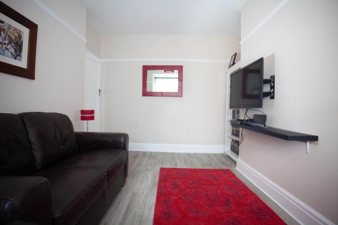 Quiet Residence Close To M6 Preston Samlesbury Экстерьер фото